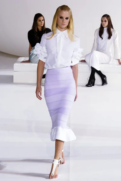 Look 25